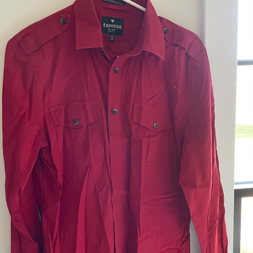 Express Modern Fit Button Up - Picture 2 of 3